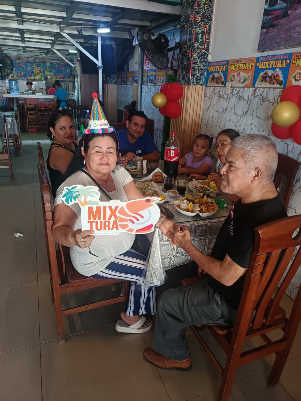 Cumpleaños celebrado en Mixtura